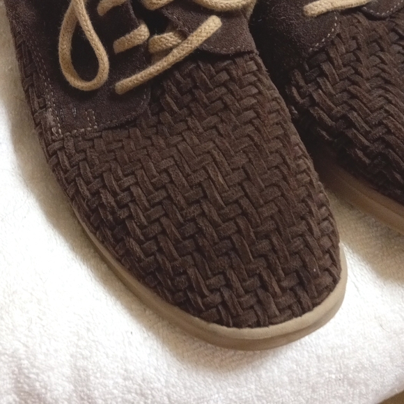 UGG Lace-Up Shoes ENERG Treadlite Brown Suede Sz 11 - Picture 2 of 15